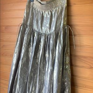 🔗 LONG SILVER SKIRT 🔗